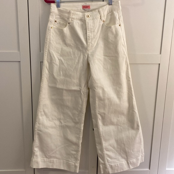 White wide-leg Kate spade jeans with gold buttons and detailing - Picture 2 of 2